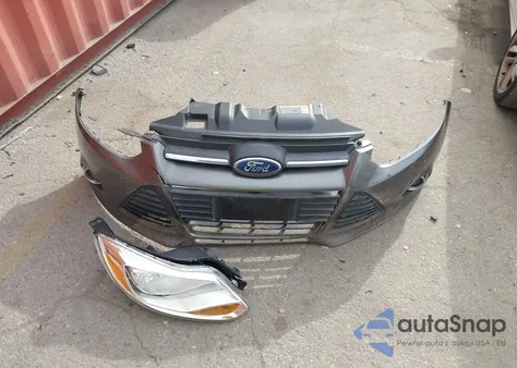 2013 Ford Focus Se z USA, uszkodzony, nr VIN 1FADP3F2XDL107736